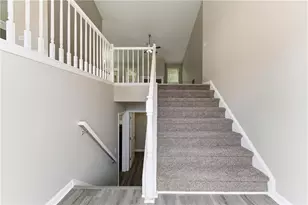 203 Chesapeake Ln, Woodstock, GA 30189 - Photo 2