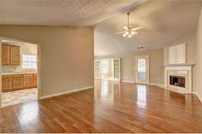 412 Mockingbird Drive, Loganville, GA 30052 - Photo 2