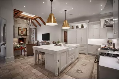 5250 London Drive, Atlanta, GA 30327 - Photo 8