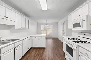 1831 Green Oak Circle, Lawrenceville, GA 30043 - Photo 10