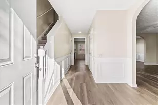 820 Whitecrest Ct, Lawrenceville, GA 30043 - Photo 6