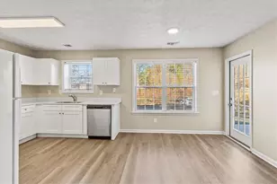 820 Whitecrest Ct, Lawrenceville, GA 30043 - Photo 12