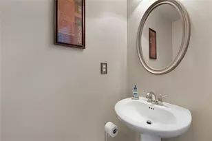 1222 Lavista Cir NE, Atlanta, GA 30324 - Photo 10