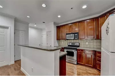 2202 Stratford Commons, Decatur, GA 30033 - Photo 8