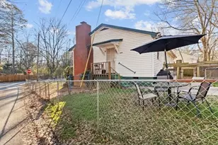 6343 Gresham St, Union City, GA 30291 - Photo 10