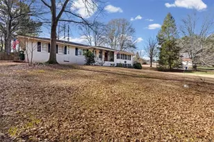 720 Chanson Dr SW, Marietta, GA 30064 - Photo 4