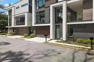 641 Angier Springs Ct, Atlanta, GA 30306 - Photo 2