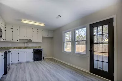 4100 Fox Chase Drive, Loganville, GA 30052 - Photo 18