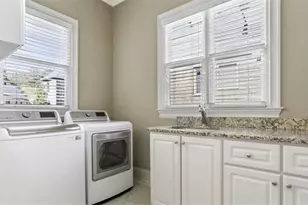 1762 Buckhead Ln NE, Atlanta, GA 30324 - Photo 14