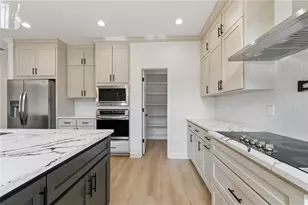 1020 Queens Bridge Way, Griffin, GA 30223 - Photo 12