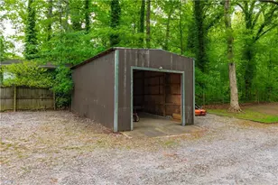 4242 Cascade Road SW, Atlanta, GA 30331 - Photo 36