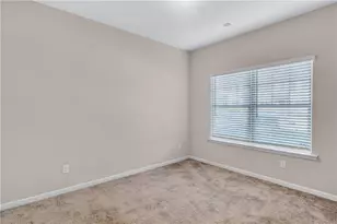 585 McWilliams Rd, Atlanta, GA 30315 - Photo 2