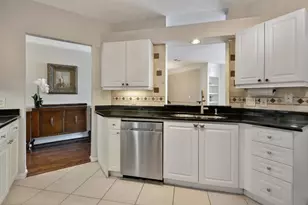 3334 Peachtree Rd NE, Atlanta, GA 30326 - Photo 4