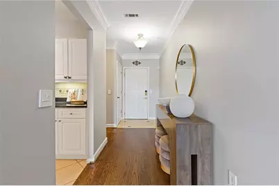 3334 Peachtree Road NE #109, Atlanta, GA 30326 - Photo 2
