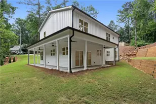 2082 Lyle Ave, College Park, GA 30337 - Photo 18