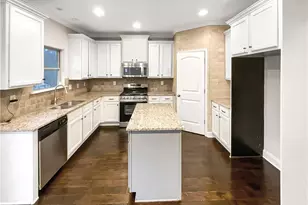 4080 Deer Run Dr, Cumming, GA 30028 - Photo 2