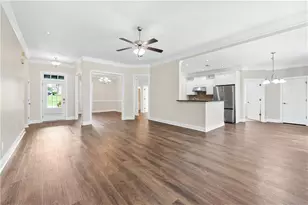 2728 Limestone Creek Dr, Gainesville, GA 30501 - Photo 8