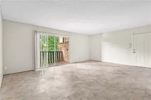 1315 Camelot Dr, Atlanta, GA 30349 - Photo 4