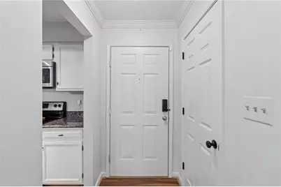 24307 Plantation Drive NE, Atlanta, GA 30324 - Photo 8