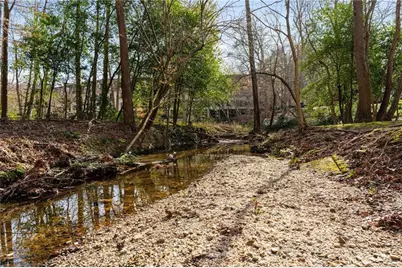 24307 Plantation Drive NE, Atlanta, GA 30324 - Photo 34