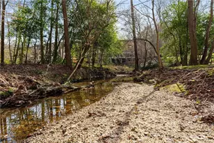 24307 Plantation Dr NE, Atlanta, GA 30324 - Photo 34