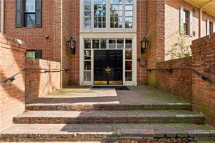 24307 Plantation Dr NE, Atlanta, GA 30324 - Photo 4