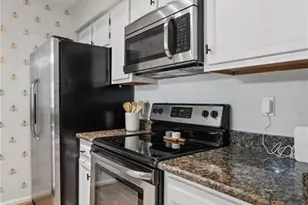 24307 Plantation Dr NE, Atlanta, GA 30324 - Photo 14