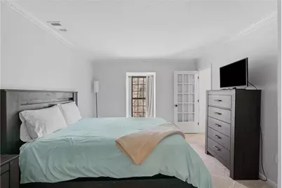 24307 Plantation Drive NE, Atlanta, GA 30324 - Photo 22