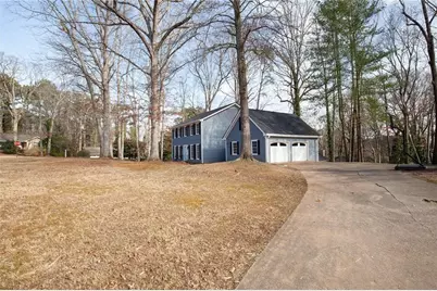 4782 Hill Court NE, Roswell, GA 30075 - Photo 4