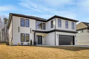 51 Deer Cyn Dr, Auburn, GA 30011 - Photo 2