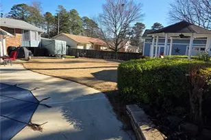 705 Chandler Dr, Lawrenceville, GA 30044 - Photo 48