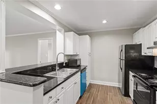 3655 Habersham Rd NE, Atlanta, GA 30305 - Photo 20