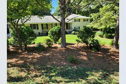 1181 Lakeshore Circle, Gainesville, GA 30501 - Photo 1