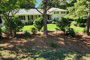 1181 Lake Shore Cir, Gainesville, GA 30501 - Photo 1