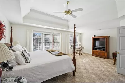 1055 Brookhaven Walk NE, Atlanta, GA 30319 - Photo 32