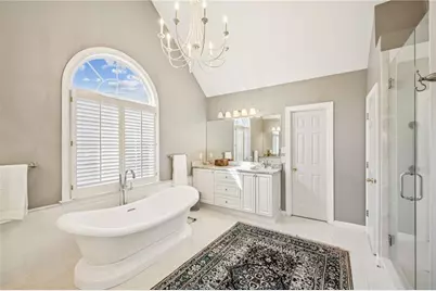 1055 Brookhaven Walk NE, Atlanta, GA 30319 - Photo 6