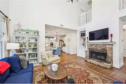 1055 Brookhaven Walk NE, Atlanta, GA 30319 - Photo 22