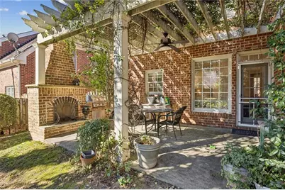 1055 Brookhaven Walk NE, Atlanta, GA 30319 - Photo 30