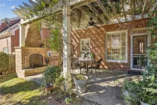 1055 Brookhaven Walk NE, Atlanta, GA 30319 - Photo 30