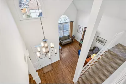 1055 Brookhaven Walk NE, Atlanta, GA 30319 - Photo 10