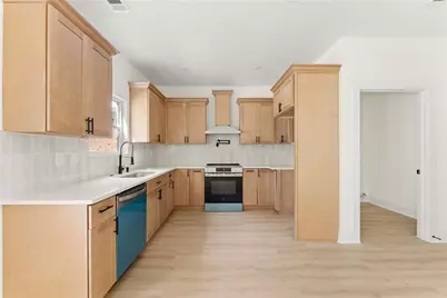 172 Llewellyn St, Clarkesville, GA 30523 - Photo 14