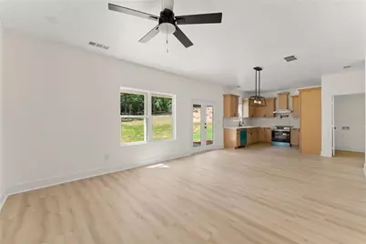 172 Llewellyn St, Clarkesville, GA 30523 - Photo 10