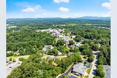 172 Llewellyn St, Clarkesville, GA 30523 - Photo 48