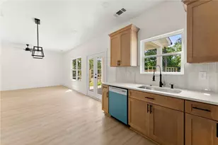 172 Llewellyn St, Clarkesville, GA 30523 - Photo 12