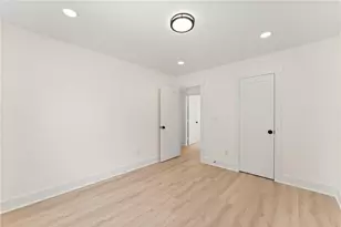 172 Llewellyn St, Clarkesville, GA 30523 - Photo 32