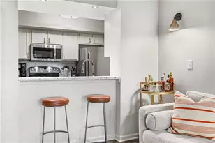 275 13th St NE, Atlanta, GA 30309 - Photo 4