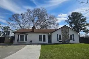 4796 Kellys Mill Dr NW, Lilburn, GA 30047 - Photo 2