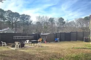 4796 Kellys Mill Dr NW, Lilburn, GA 30047 - Photo 8