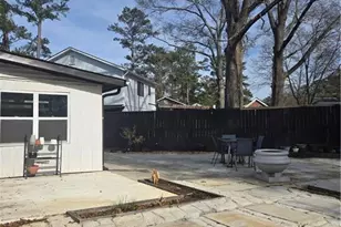 4796 Kellys Mill Dr NW, Lilburn, GA 30047 - Photo 6