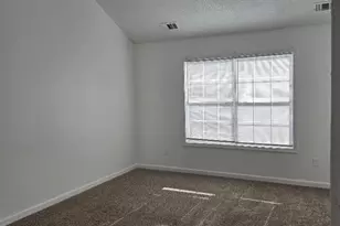 7146 Ravenwood Ln, Lithonia, GA 30038 - Photo 6